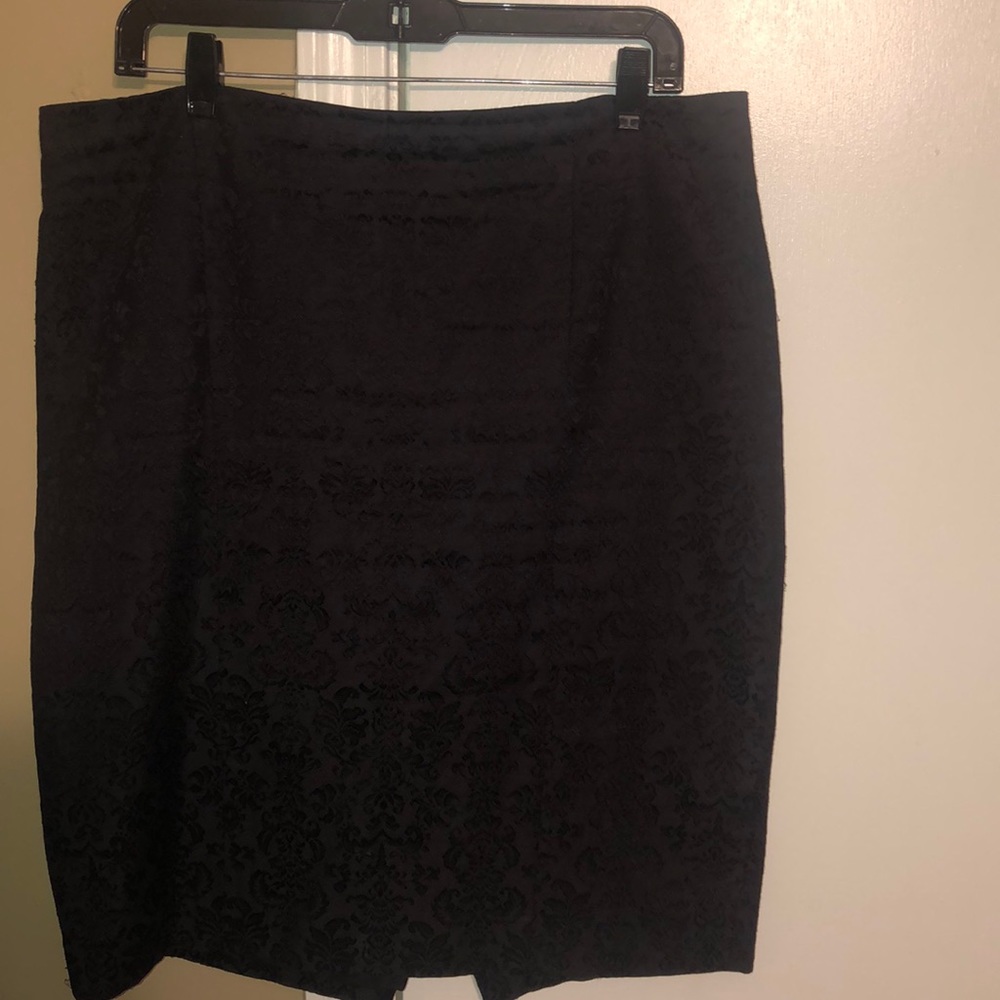 Sz 14 Pencil Skirt pretty pattern